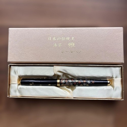 Kuroeya maki fountain pen - maki-e,