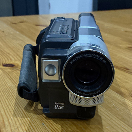 Sony handycam ccd tr728e - handycam, ccd-tr728e