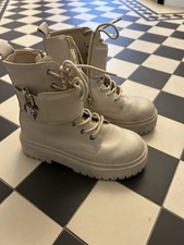 Zara Girls Size 2 34 Beige / Cream Ankle  Boots
