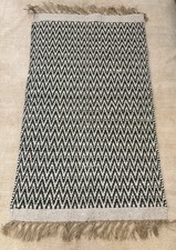 Khaki Zig Zag Pattern Rug