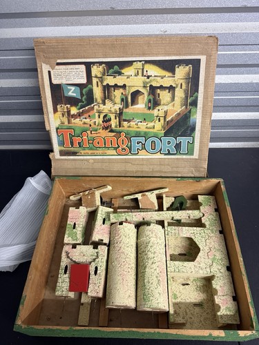 Vintage triang wood military - triang,