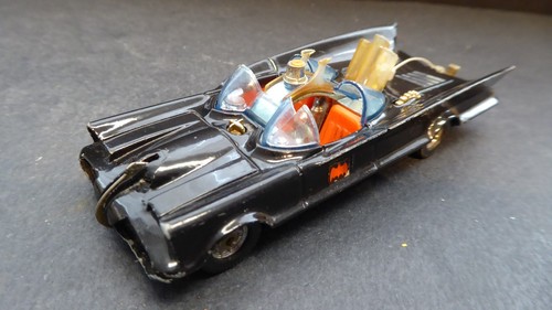 Corgi toys 267 batmobile - corgi,