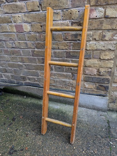Vintage wood 4 rung - wood,
