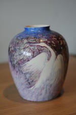 Magnificent Doulton flambe vase depicting Herons 14 cm