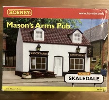 Hornby Skaledale Masons Arms
