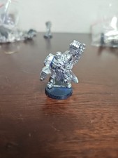 Space Marine Commander Marneus