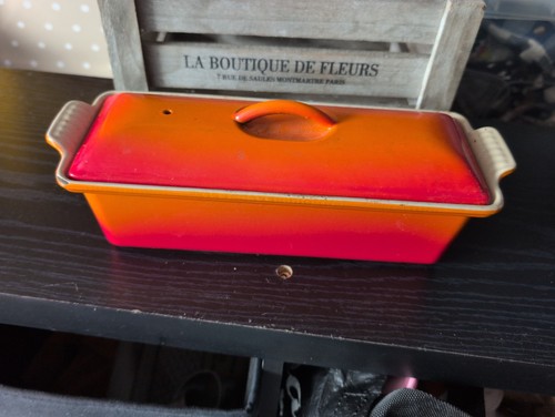 Vintage creuset pâté - le,