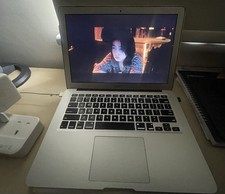 Apple MacBook Air 13” A1466