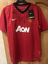 Man United Shirt Signed By Fergie Scholes Giggs Rvp