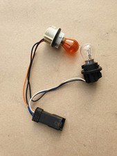 RENAULT TRAFIC 07-14. REAR LIGHT BULB HOLDERS. LEFT/RIGHT SIDE. INC BULBS