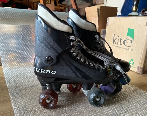 Turbo quad roller skates - , with