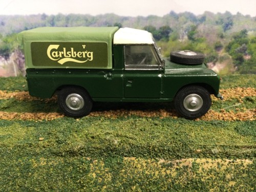 Corgi carlsberg landrover - corgi,