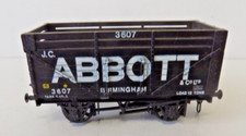 ABBOTT BLACK HIGH SIDED COKE WAGON No.3607 WITH 3 LINK COUPLINGS BY BACHMANN