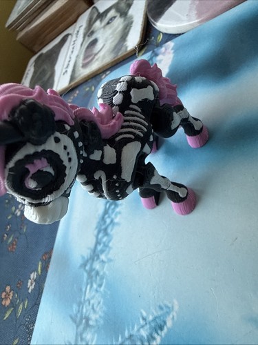 Gothic fantasy unicorn - [gothic, fantasy,