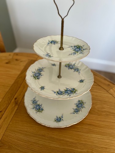 Vintage old foley tier cake - old,