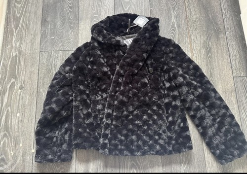 Woman fluffy coat size - coat,