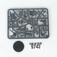 Games Workshop Warhammer 40000 Space Wolves Wolf Priest