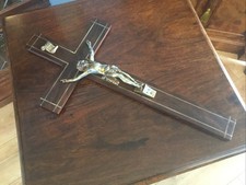 A BEAUTIFUL ANTIQUE CRUCIFIX