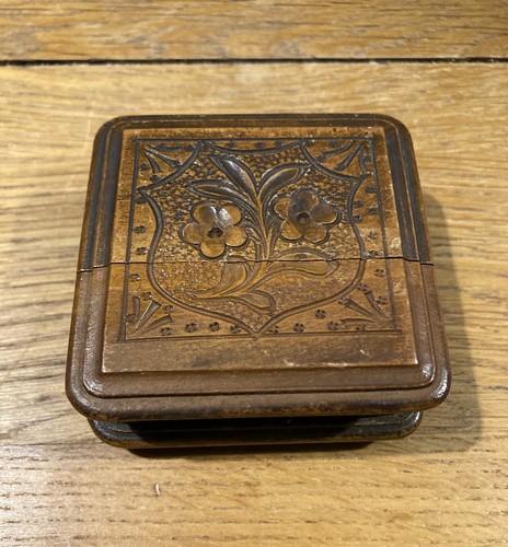 Victorian era folding wooden - victorian-era,