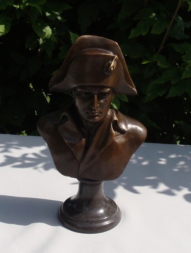 Statue bust napoleon french - bust,