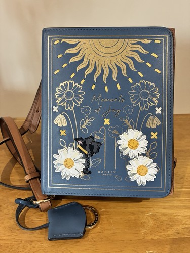 Radley book street moments - radley, ‘moments