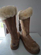 UGG Women's Plumdale Chestnut Tassle Boots UK 7.5 Excellent  No  Box RRP £140