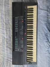 Portable Keyboard  - Yamaha PSR-400, 61 Keys