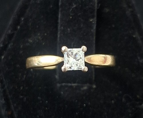 18ct gold princess cut - 18ct,