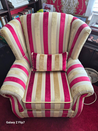 Traditional red striped - traditional,