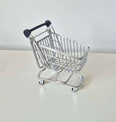 Marks spencer minature - &,