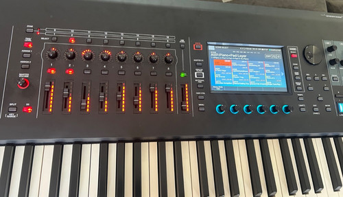 Roland fantom keyboard mint - fantom-8, keyboard.