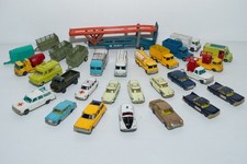 Job Lot 28 x Corgi Husky Model