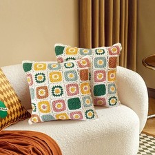 Crocheted checkered pillow - 1x,