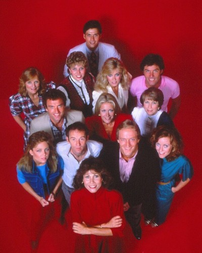 Film slide knots - landing, cast