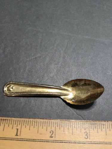 Vintage unmarked 1900s tin - vintage,