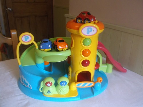 Early learning centre whizz - centre,