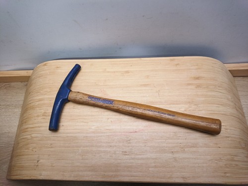 Whitehouse upholsterers tack - upholsterers,