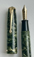 Conway Stewart 28 Green Hatched Fountain Pen - Serviced