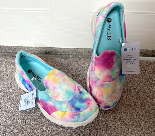 New pavers women - new, tie-dye