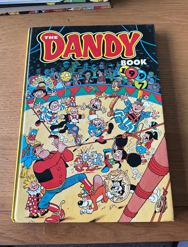 The dandy book 1997 - the, annual