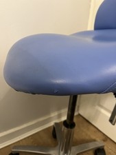 Dentist swivel chair