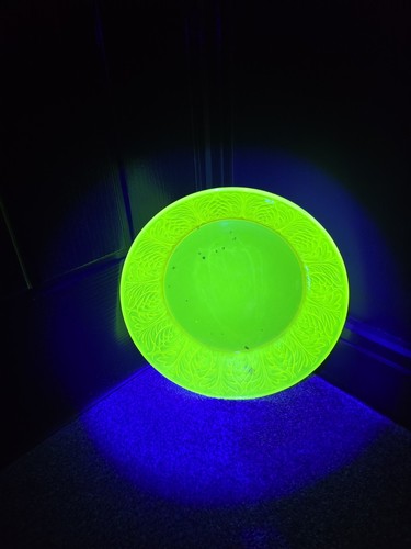 Large amber uranium glass bowl - amber,