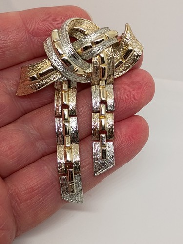 Vintage signed jewelcraft - vintage,