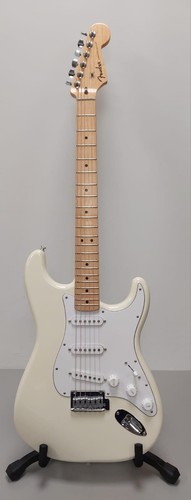 Fender stratocaster standard - fender,