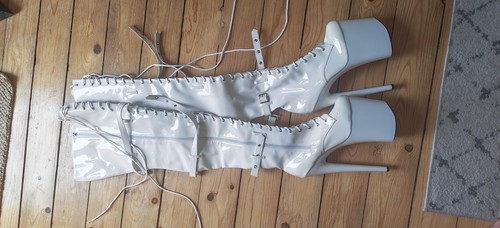 Level sky thigh high inch - up,