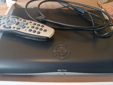 SKY HD BOX DRX890-Z SATELLITE RECEIVER, REMOTE & ORIGINAL POWER & HDMI CABLES