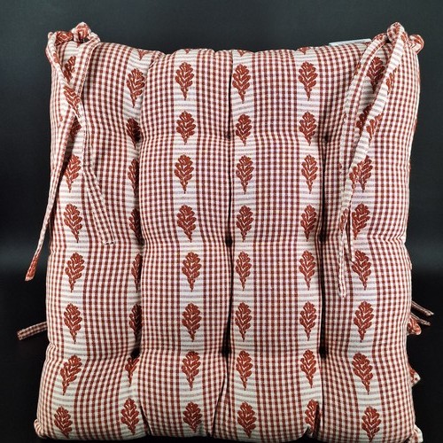 Rustic gingham leaf - &,