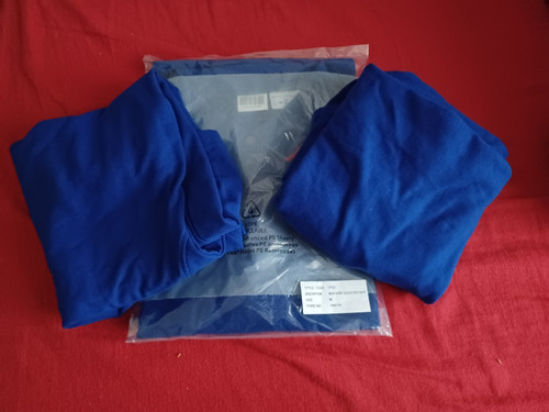 Tesco staff uniform - x,