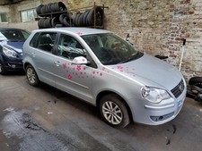 VOLKSWAGEN POLO 2005 - 2009 RIGHT FRONT DOOR LOCK ASSEMBLY 3B2837016AA