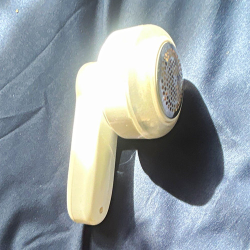 White manual handheld lint - manual,